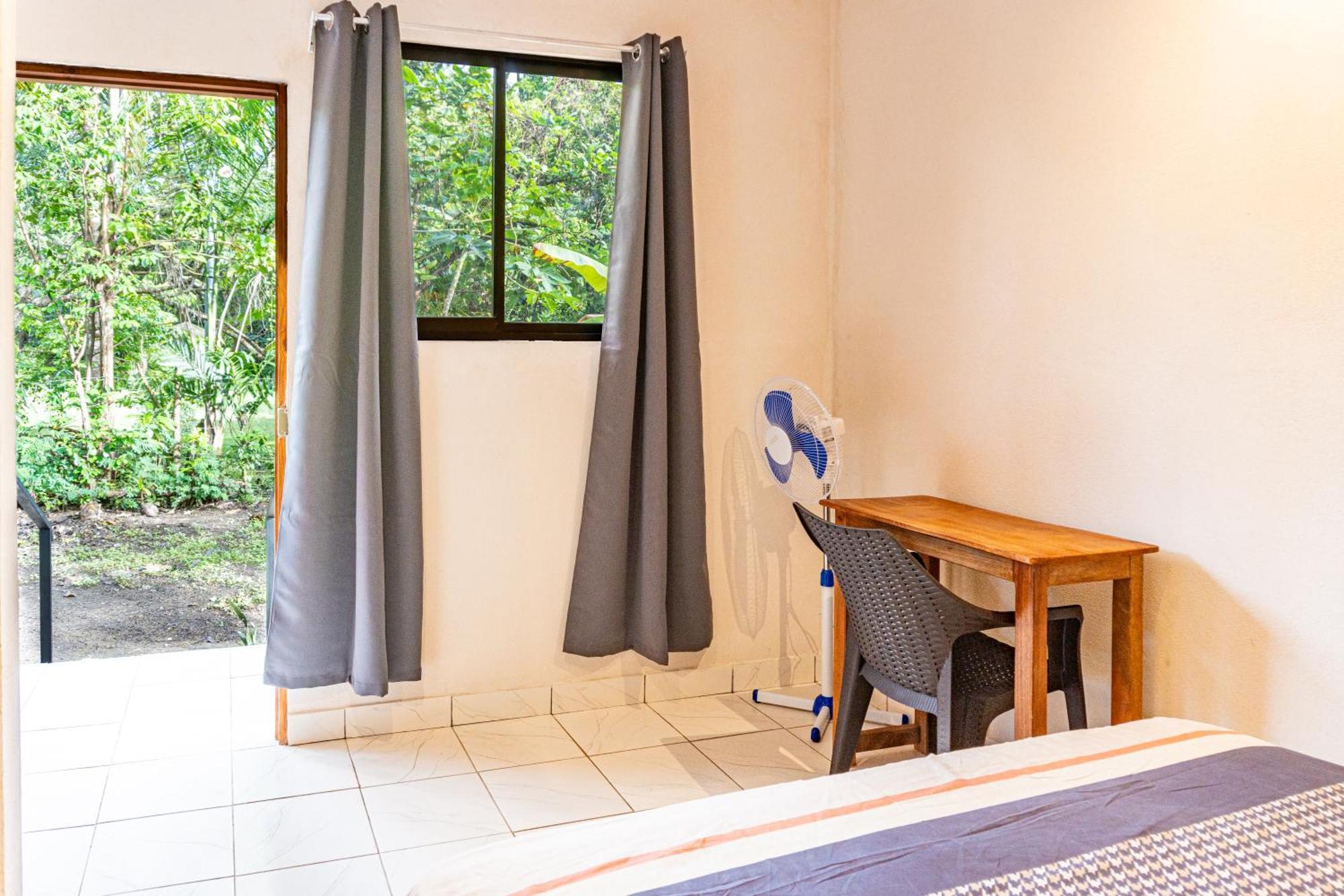Casa Terra Hostel Sámara Екстериор снимка